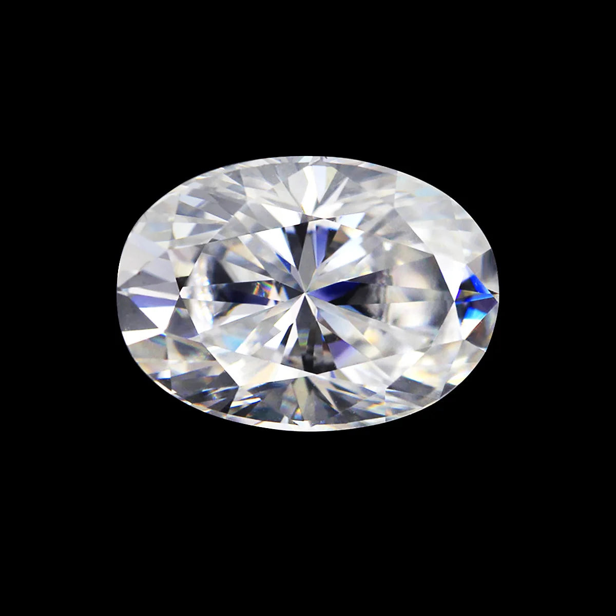 Oval moissanite