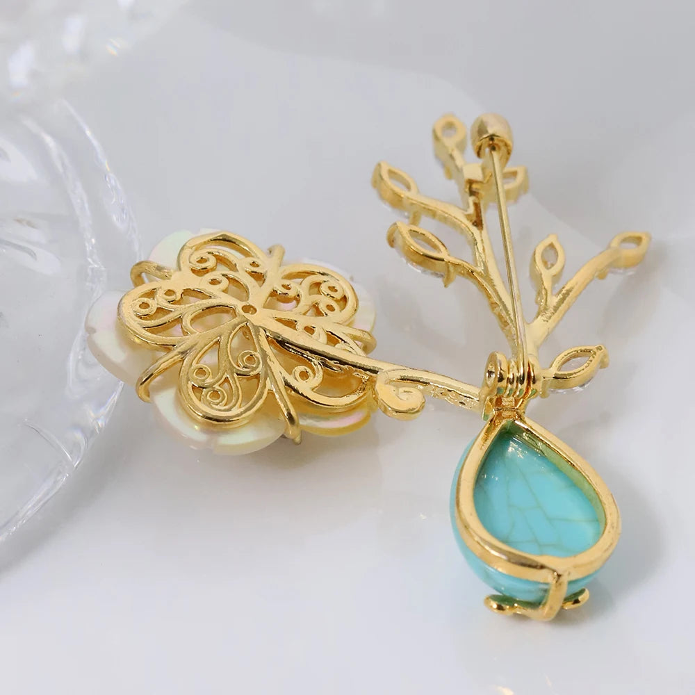 Vintage turquoise brooch