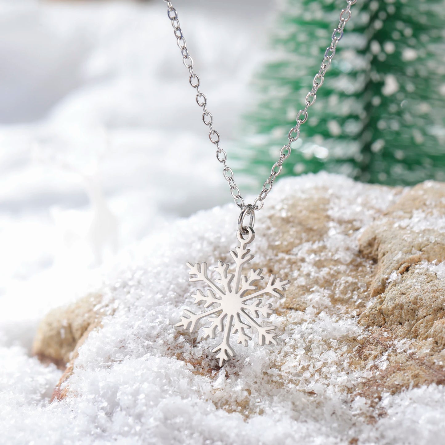 Snowflake pendant