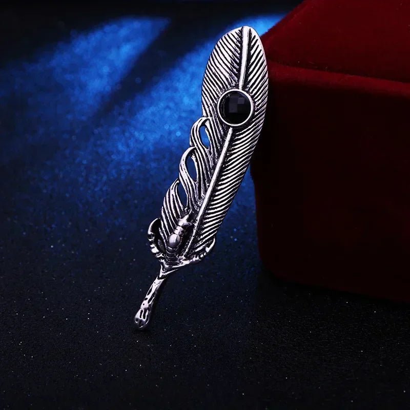 Angel brooch pin - Jewelry Universe