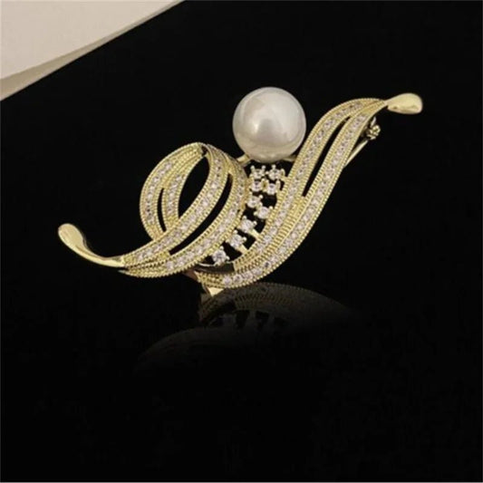 Flame brooch - Jewelry Universe