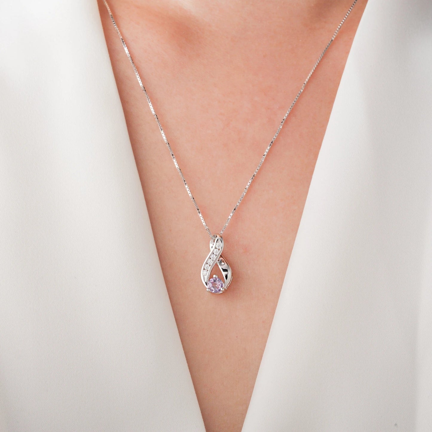 Infinity silver pendant - Jewelry Universe