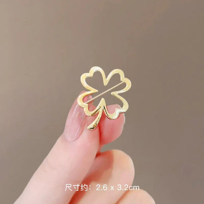 Luxury designer brooches - Jewelry Universe