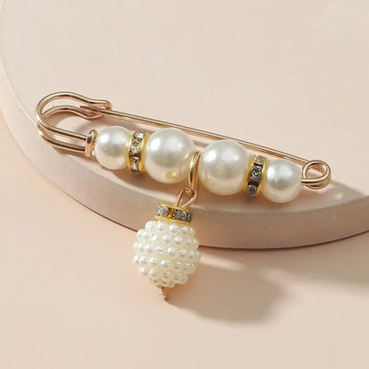 Pearl brooch pin - Jewelry Universe