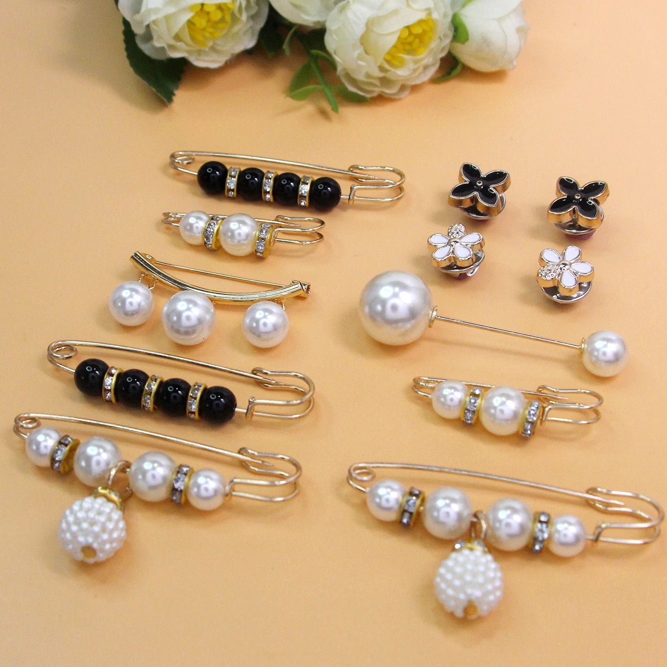 Pearl brooch pin - Jewelry Universe