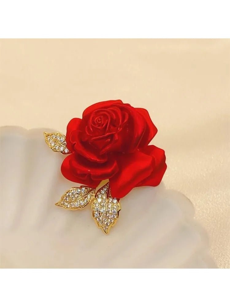 Red rose brooch - Jewelry Universe