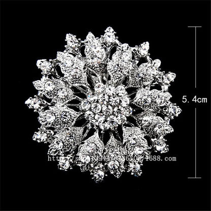 Silver brooch pin - Jewelry Universe