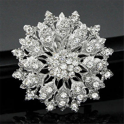 Silver brooch pin - Jewelry Universe