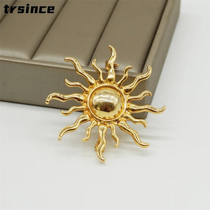 Sun brooch - Jewelry Universe
