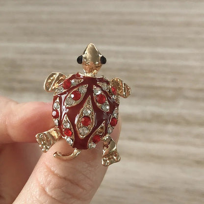 Vintage turtle brooch - Jewelry Universe